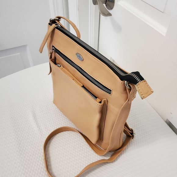 Luxeoria Pebble Grain Leather Crossbody Bag, Light Peach In Color, Classic - Picture 14 of 14